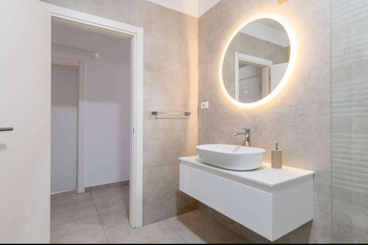 Villa La Domazet Podstrana Bagian luar foto